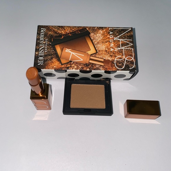 ✅Nars gift set. - Picture 2 of 2